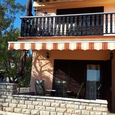 ביוגראד נה מורו Apartments Santa Barbara מראה חיצוני תמונה