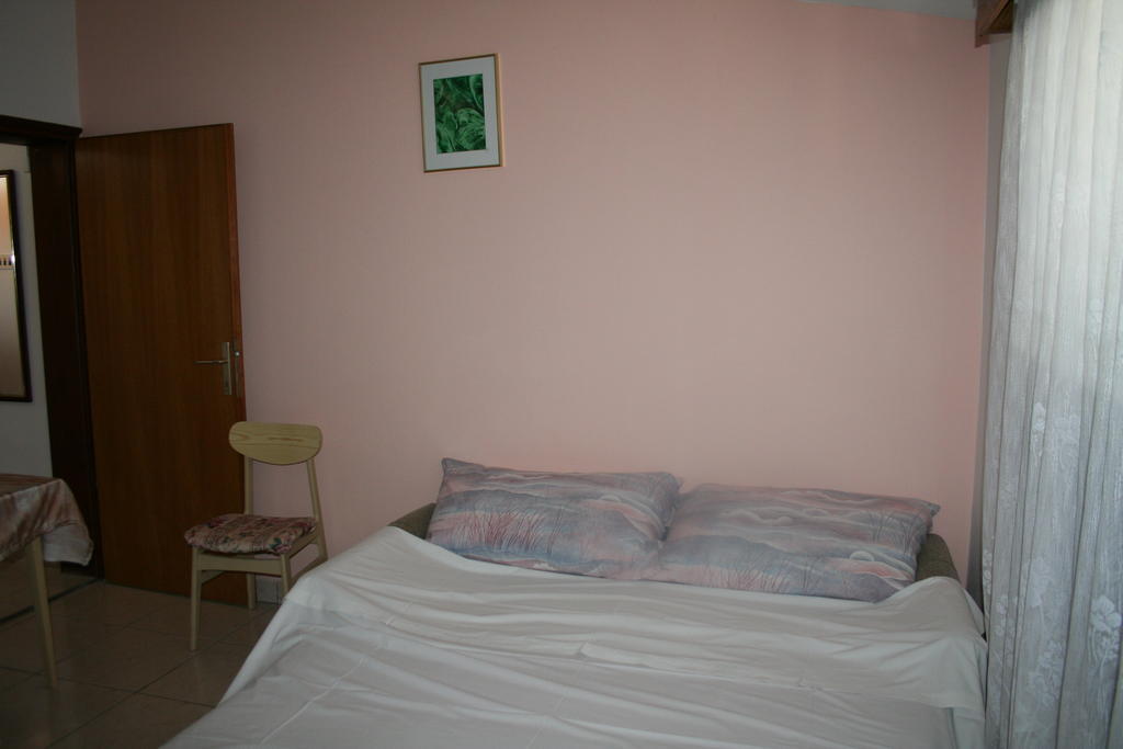 ביוגראד נה מורו Apartments Santa Barbara חדר תמונה
