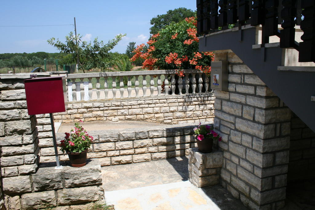 ביוגראד נה מורו Apartments Santa Barbara מראה חיצוני תמונה