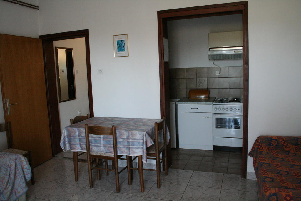 ביוגראד נה מורו Apartments Santa Barbara חדר תמונה