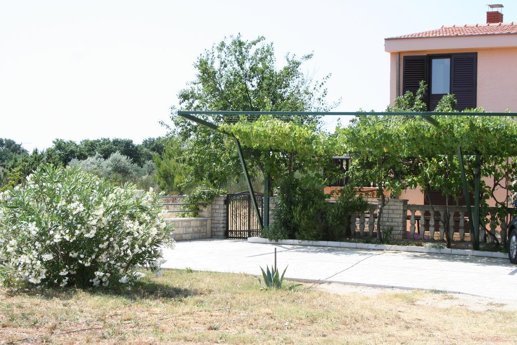 ביוגראד נה מורו Apartments Santa Barbara מראה חיצוני תמונה