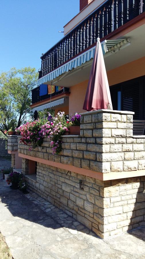 ביוגראד נה מורו Apartments Santa Barbara מראה חיצוני תמונה
